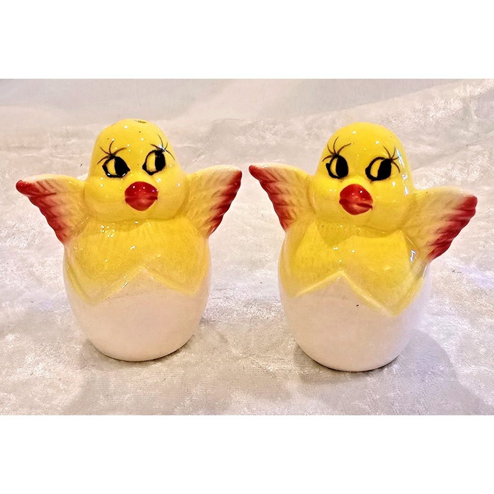 1950s Vintage Yellow Chick Salt Pepper Shakers Ceramic Kitchen Decor Collectible